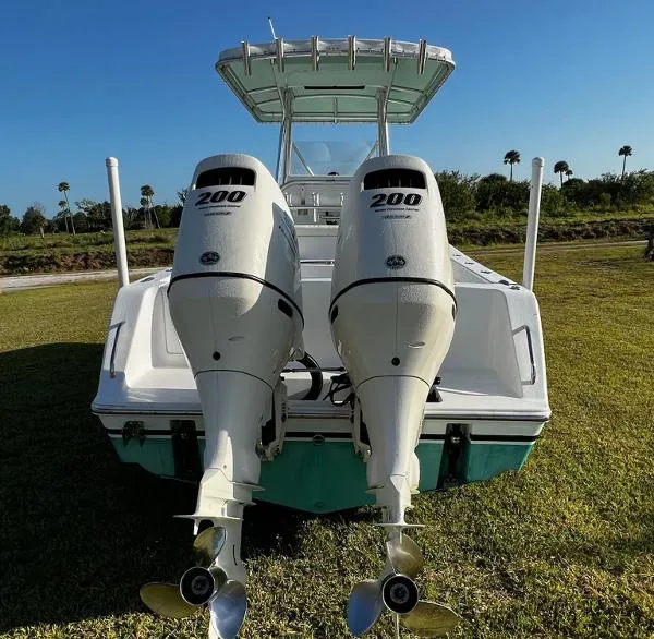 Slide: The Image of Stuart Boatworks 27 CC 2016 - 10