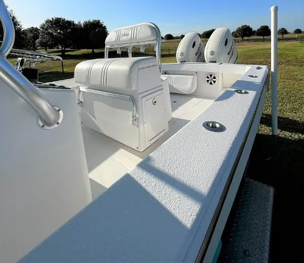 Slide: The Image of Stuart Boatworks 27 CC 2016 - 8