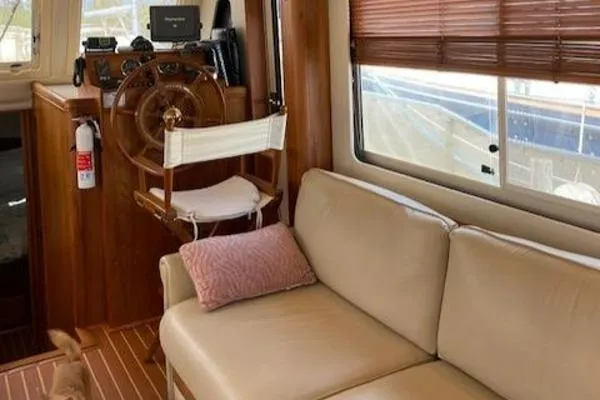 Slide: The Image of Mainship 34 Trawler 2006 - 2