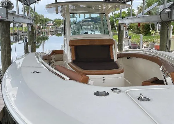 Slide: The Image of Scout 300 LXF 2016 - 8