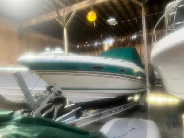 Slide: The Image of Sea Ray 310 Sun Sport 1993 - 10
