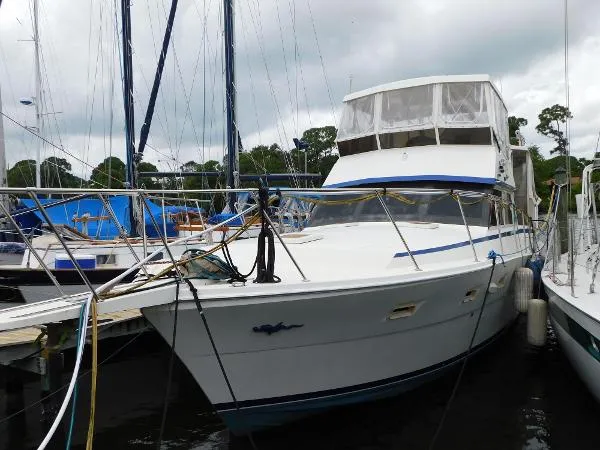 Slide: The Image of Viking 44 Aft Cabin Motor Yacht 1984 - 1