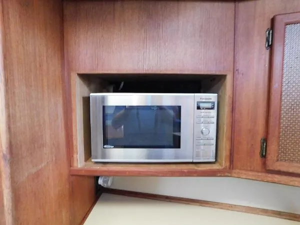 Slide: The Image of Viking 44 Aft Cabin Motor Yacht 1984 - 10