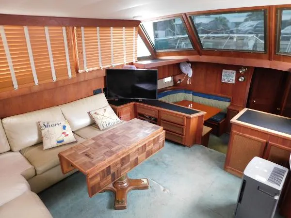 Slide: The Image of Viking 44 Aft Cabin Motor Yacht 1984 - 4