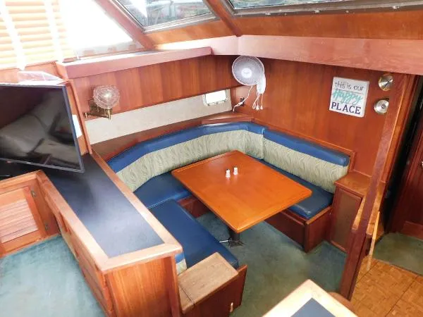 Slide: The Image of Viking 44 Aft Cabin Motor Yacht 1984 - 6