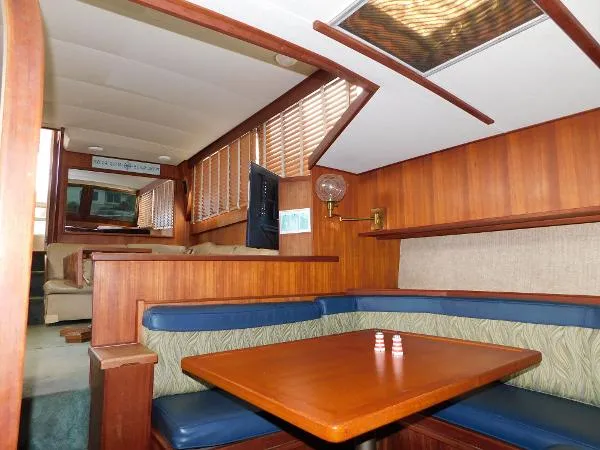 Slide: The Image of Viking 44 Aft Cabin Motor Yacht 1984 - 7