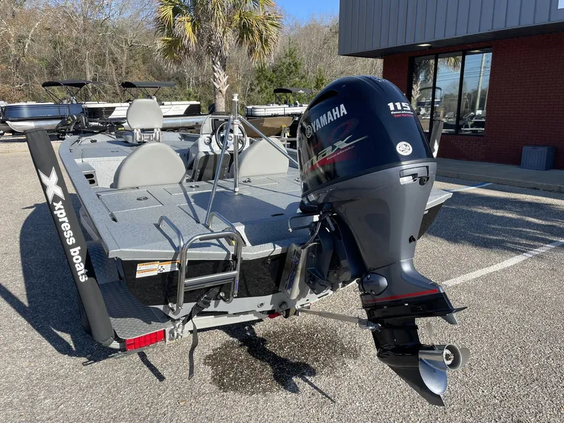 Slide: The Image of Xpress Xclusive Pro Bass Series X18 PRO 2019 - 10