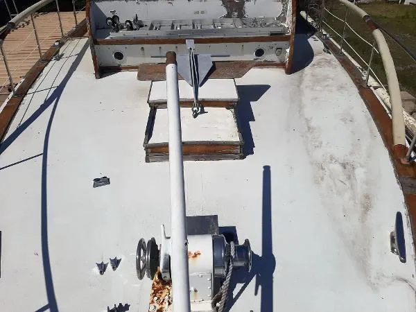 Slide: The Image of Trumpy 60 Houseboat 1957 - 4
