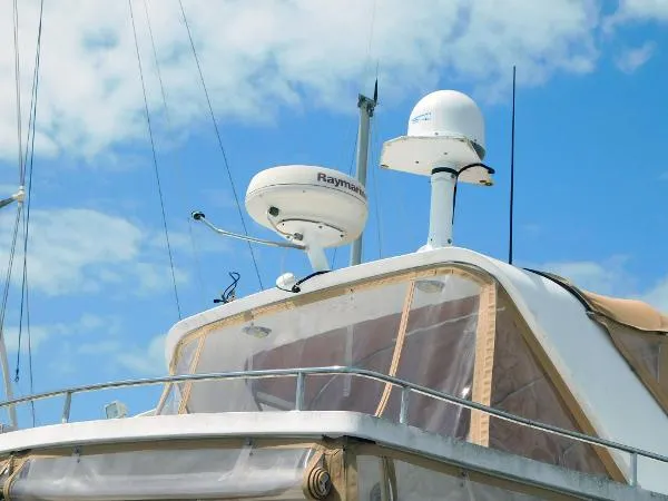 Slide: The Image of Camargue 42 Sundeck 1990 - 2
