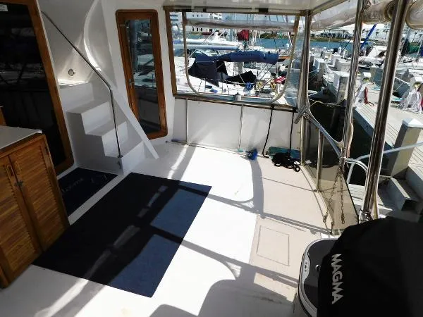 Slide: The Image of Camargue 42 Sundeck 1990 - 5