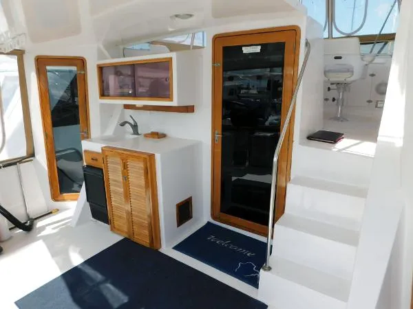 Slide: The Image of Camargue 42 Sundeck 1990 - 6