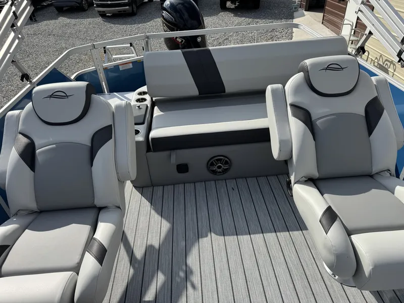 Slide: The Image of SunCatcher Select Series 322SL 2026 - 4