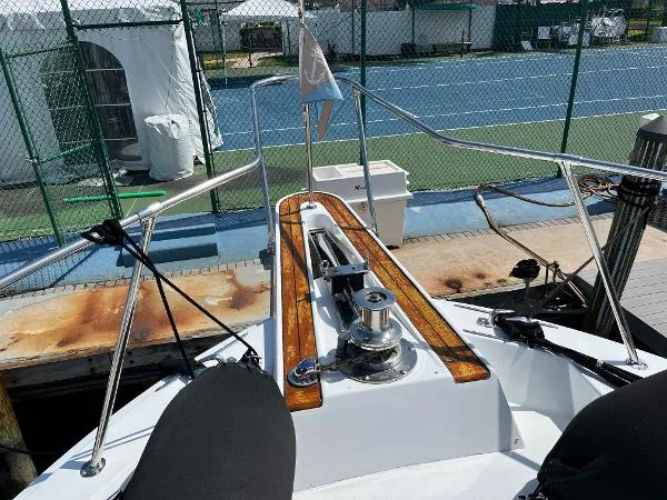 Slide: The Image of Hatteras Cockpit Motor Yacht 1987 - 6