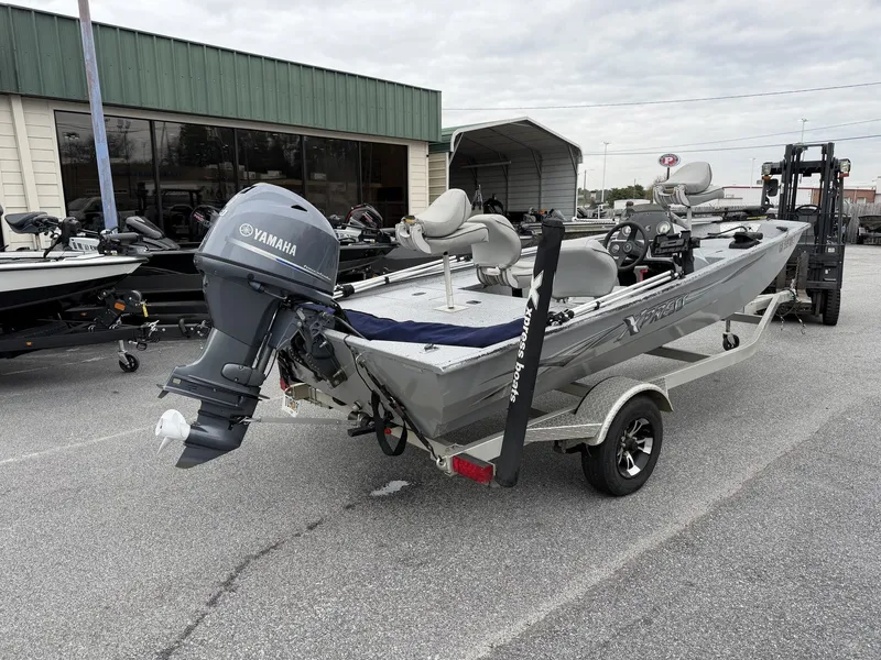 Slide: The Image of Xpress Xplorer Bass Series 170 2019 - 2