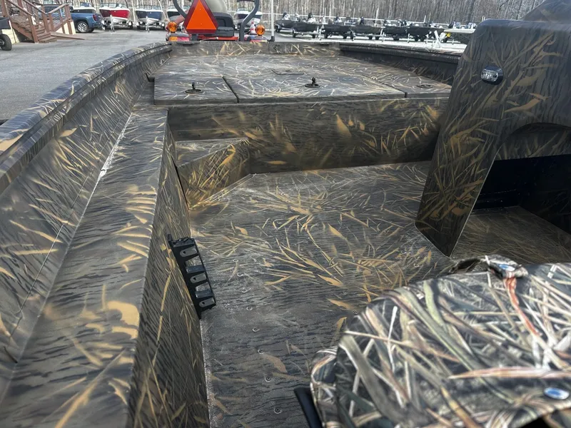 Slide: The Image of G3 Gator Tough 17 SC 2026 - 8