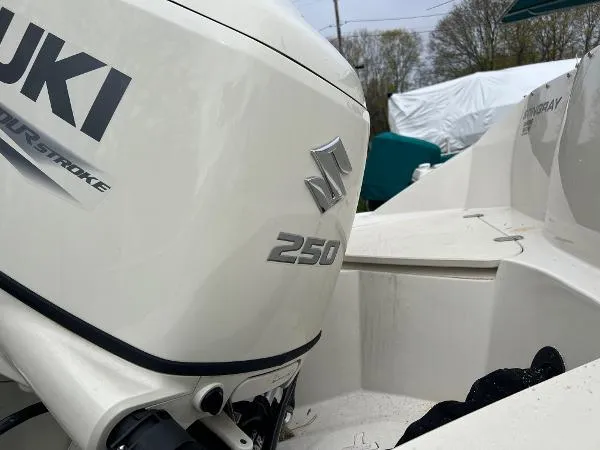 Slide: The Image of Stingray 230 SX 2020 - 5