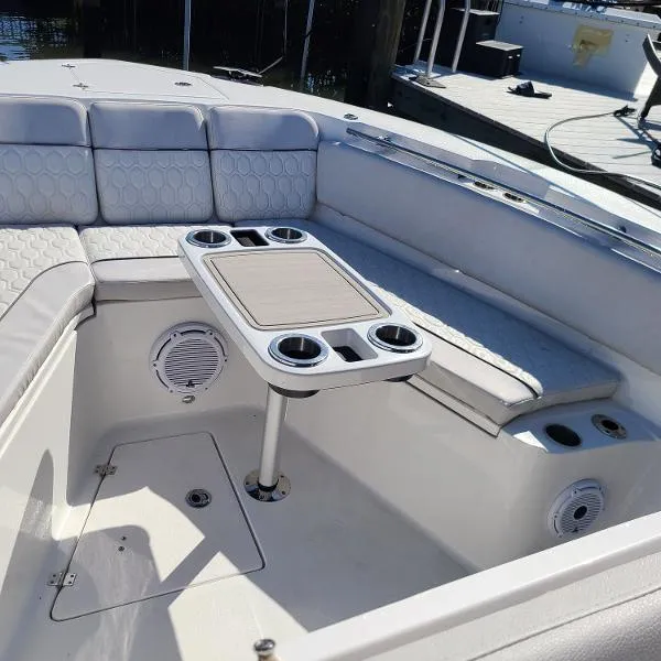 Slide: The Image of Sea Fox 328 Commander 2021 - 5