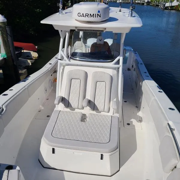 Slide: The Image of Sea Fox 328 Commander 2021 - 6