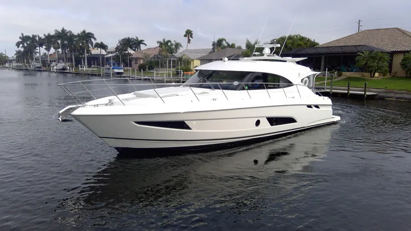 Slide: The Image of Riviera 4800 SY 2019 - 8