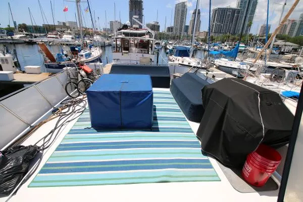 Slide: The Image of Bluewater Coastal Cruiser 1989 - 5