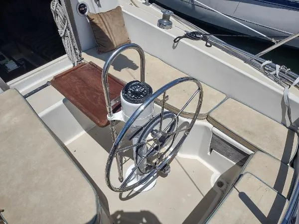 Slide: The Image of O'Day Sloop 1979 - 3