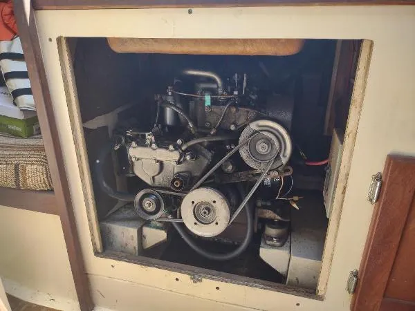 Slide: The Image of O'Day Sloop 1979 - 7