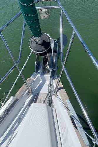 Slide: The Image of Beneteau 411 2000 - 7