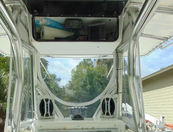 Slide: The Image of Orion 27 Center Console 2009 - 5