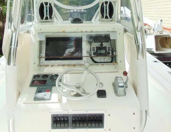 Slide: The Image of Orion 27 Center Console 2009 - 6