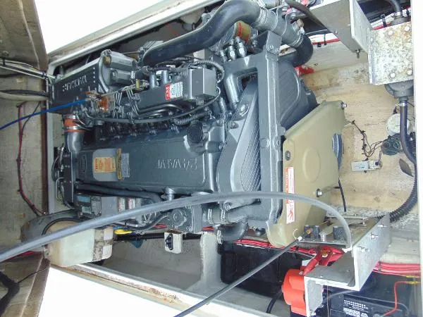 Slide: The Image of Orion 27 Center Console 2009 - 9