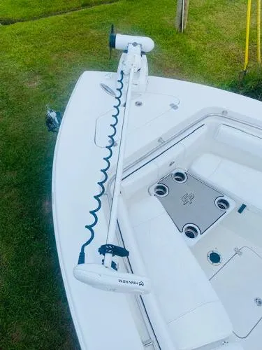 Slide: The Image of Sea Pro 219 Center Console 2021 - 5