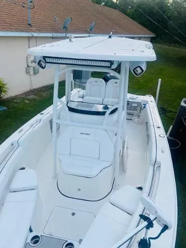 Slide: The Image of Sea Pro 219 Center Console 2021 - 7