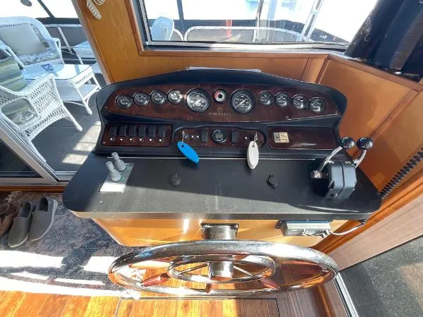Slide: The Image of Sumerset 75 Luxury Houseboat 2002 - 11