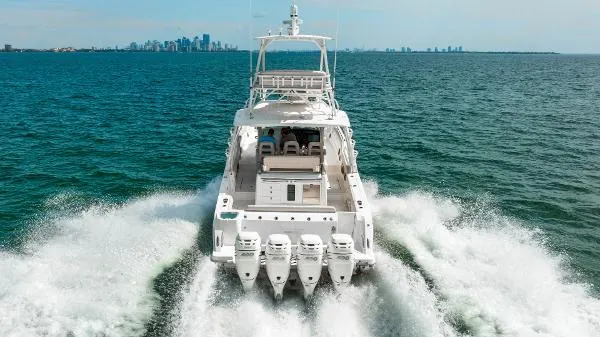 Slide: The Image of Boston Whaler 420 Outrage Seakeeper 2018 - 4