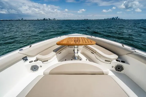 Slide: The Image of Boston Whaler 420 Outrage Seakeeper 2018 - 7