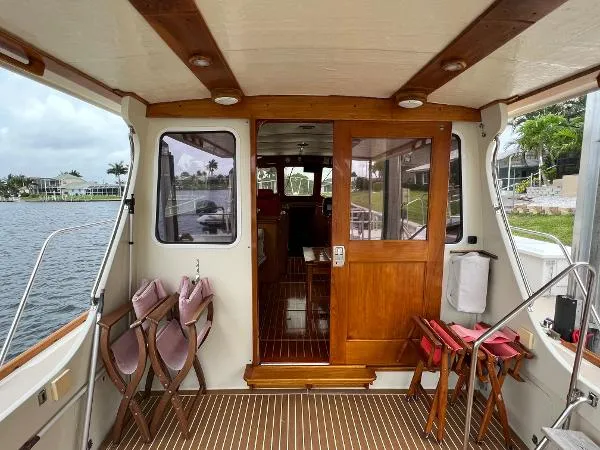 Slide: The Image of Hinckley Yachts Talaria 1998 - 10