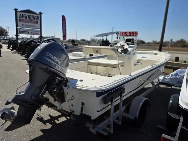 Slide: The Image of Carolina JVX CENTER CONSOLE 2015 - 4