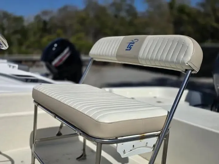 Slide: The Image of Carolina JVX CENTER CONSOLE 2015 - 9