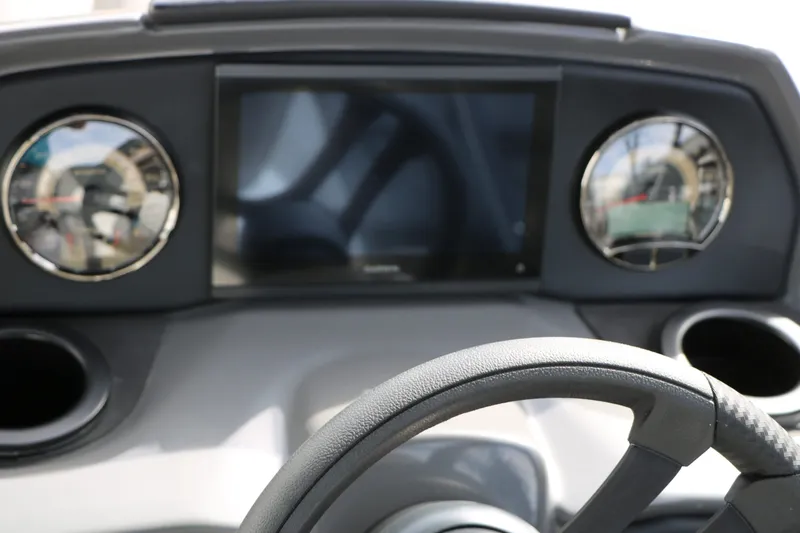 Slide: The Image of Dashboard of Evotti 521 QL Tri Toon 2026 with steering wheel and instruments. - 41