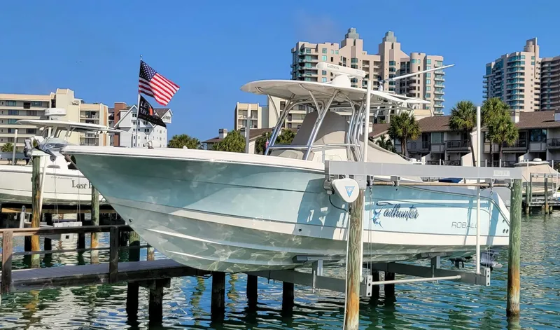 Slide: The Image of Robalo R300 Center Console 2015 - 0