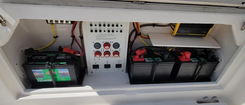 Slide: The Image of Robalo R300 Center Console 2015 - 11