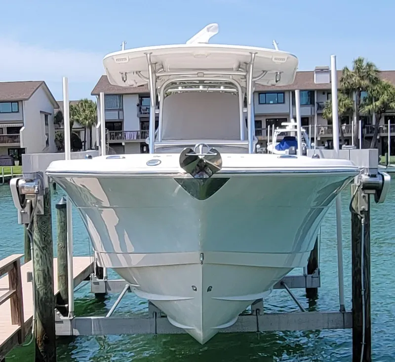Slide: The Image of Robalo R300 Center Console 2015 - 2