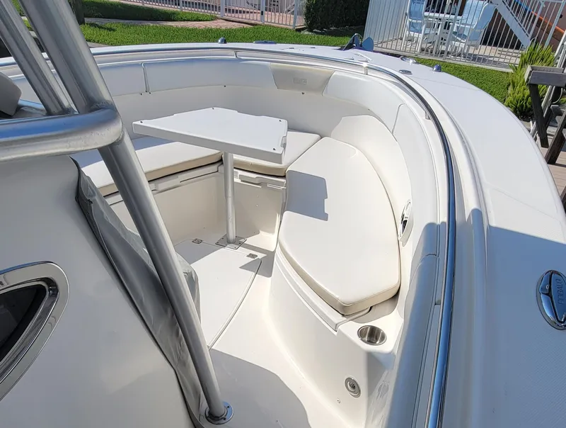 Slide: The Image of Robalo R300 Center Console 2015 - 6