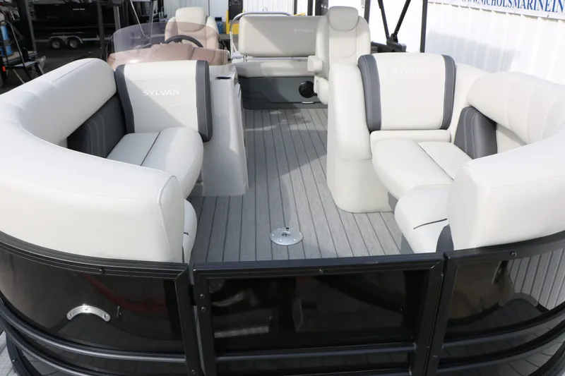 Slide: The Image of Sylvan 822 CLZ DH Tri Toon 2026 - 9