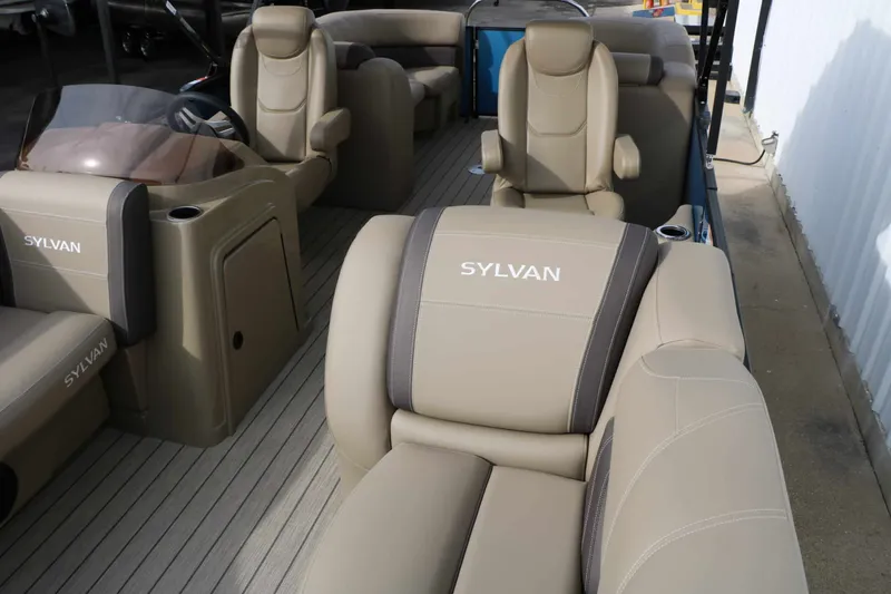 Slide: The Image of Sylvan 822 LZ Tri Toon 2026 - 15