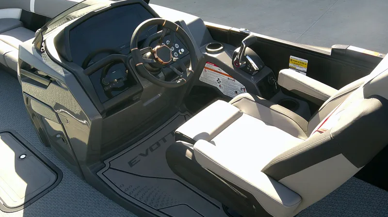 Slide: The Image of Evotti 725 CS 2026 - 10