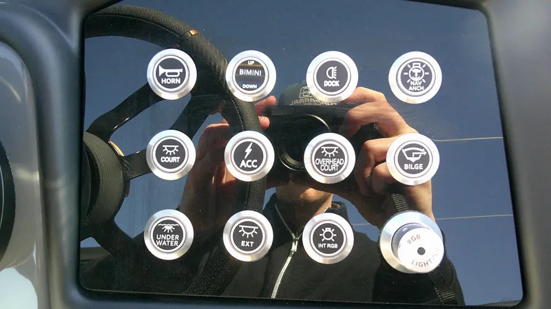 Slide: The Image of Evotti 725 CS 2026 - 11