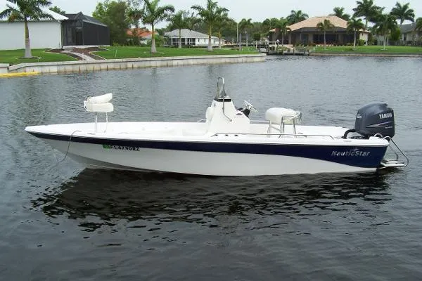 Slide: The Image of NauticStar 2110 Nautic Bay 2008 - 0