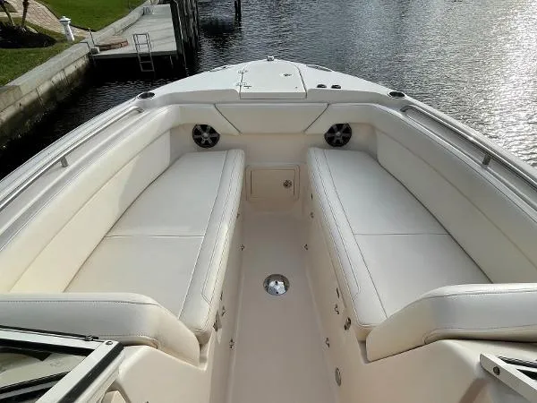 Slide: The Image of Grady-White 275 Dual Console 2019 - 7