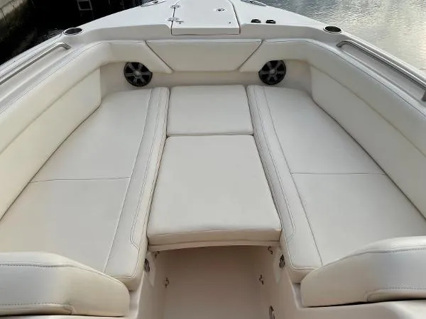 Slide: The Image of Grady-White 275 Dual Console 2019 - 9